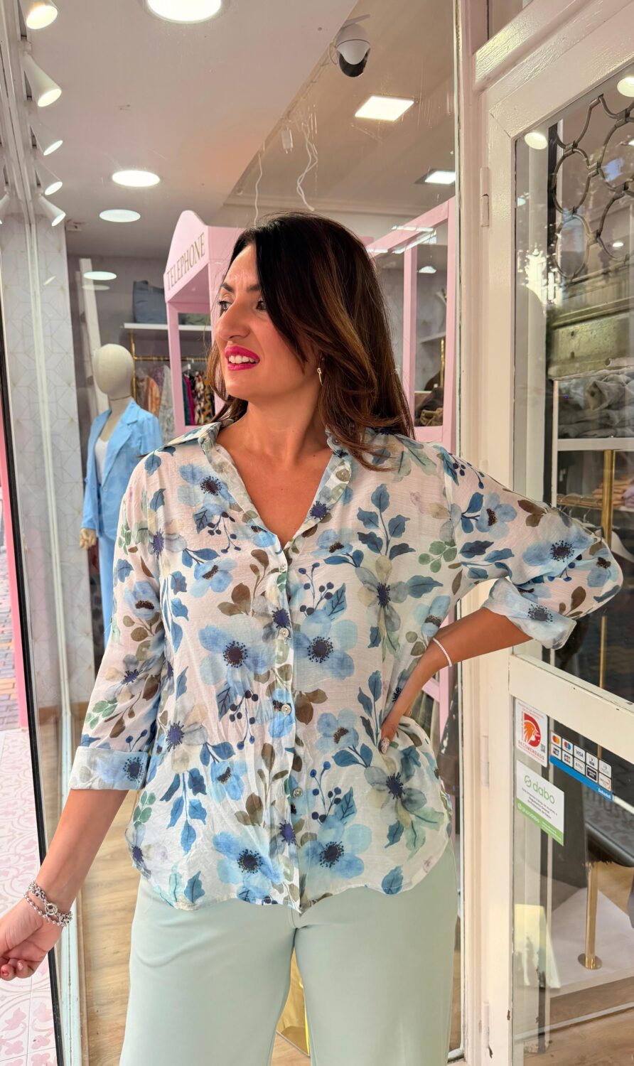 Blusa Estampada Floral Azul - Imagen 2