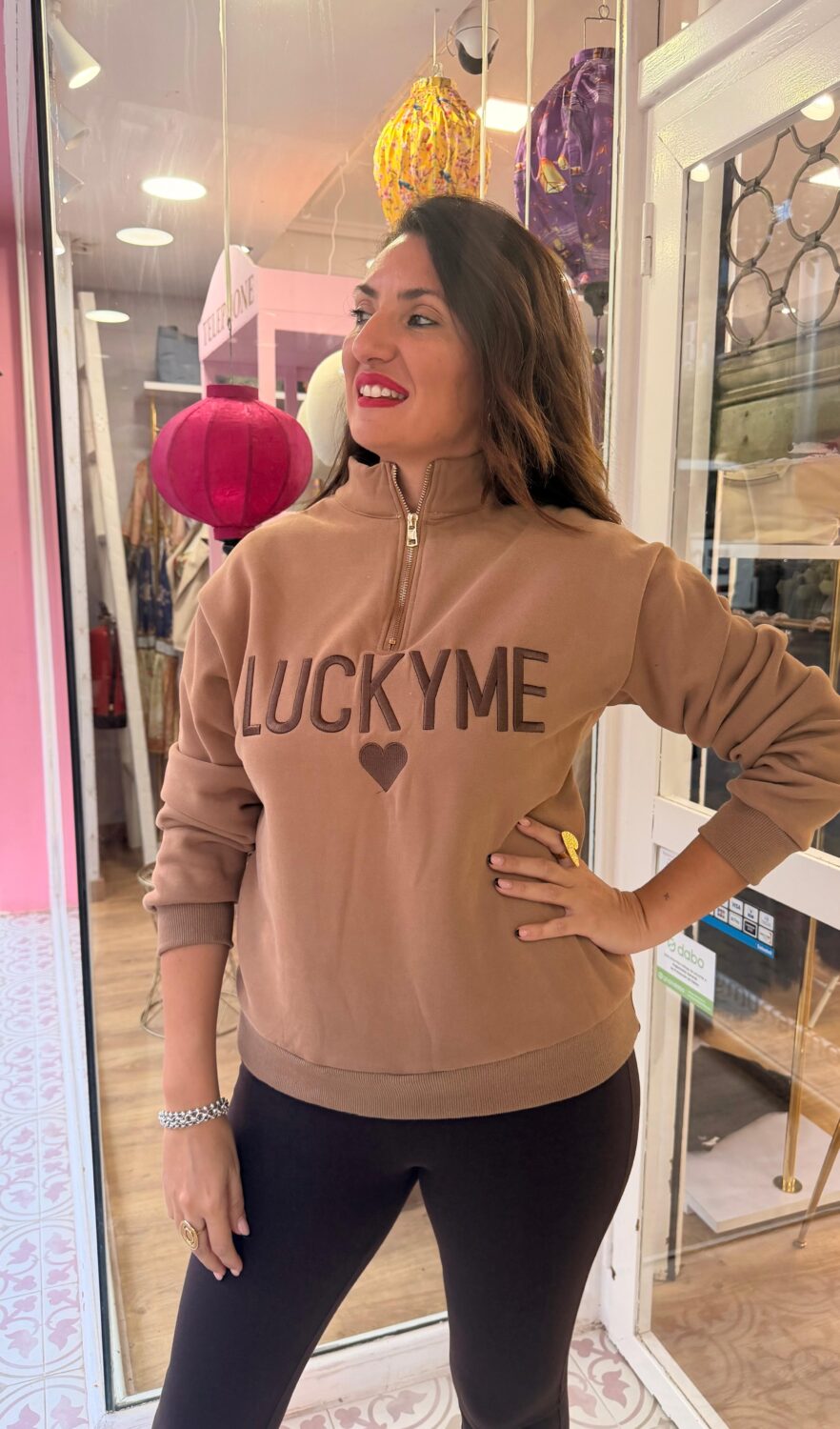 Sudadera Lucky Me Camel